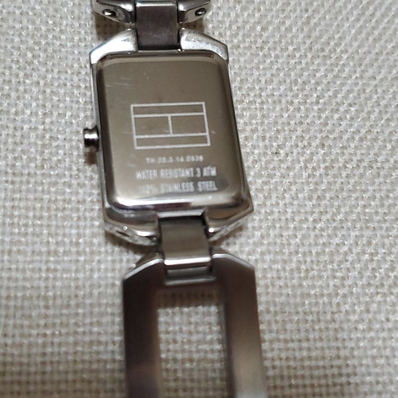 Vintage Tommy Hilfiger Watches From 90's - Picture 4 of 11